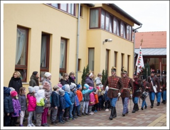 Budakeszi iskoláiban és óvodáiban március idusán (fotó: Turi András)