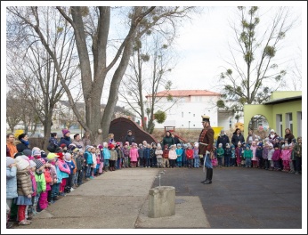Budakeszi iskoláiban és óvodáiban március idusán (fotó: Turi András)