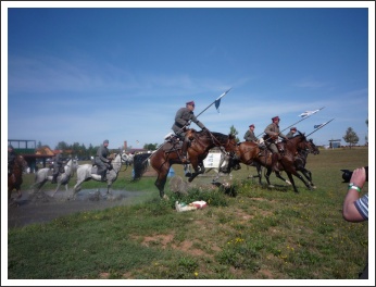 A soproni Nádasdy-huszárok a Nemzetközi lovassági napokon