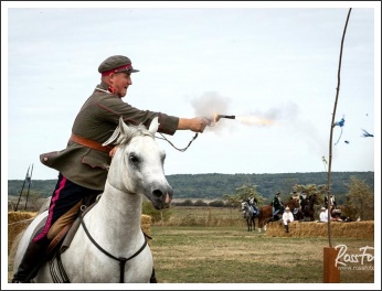 A soproni Nádasdy-huszárok a Nemzetközi lovassági napokon