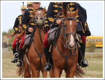 A soproni Nádasdy-huszárok a Nemzetközi lovassági napokon