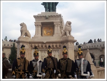 Szombathelyi kishuszárok a Budai Várban