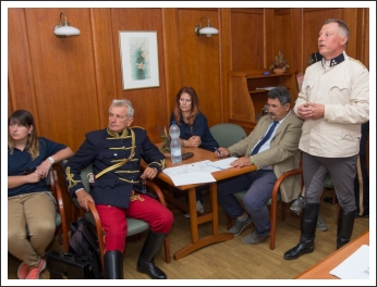 A MHKHSZ Lovasság küllemi és alaki minősítője - fotó: Pető István