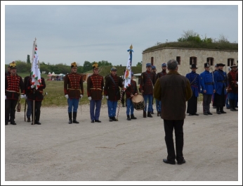 Kiképzés és hadijáték Komáromban (forrás: 2. Honvéd Zászlóalj)