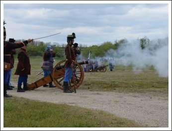 Kiképzés és hadijáték Komáromban (forrás: 2. Honvéd Zászlóalj)