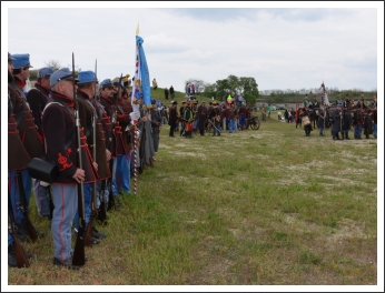 Kiképzés és hadijáték Komáromban (forrás: 2. Honvéd Zászlóalj)