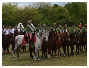 Kiképzés és hadijáték Komáromban (forrás: 2. Honvéd Zászlóalj)
