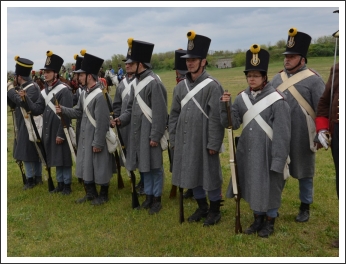 Kiképzés és hadijáték Komáromban (forrás: 2. Honvéd Zászlóalj)