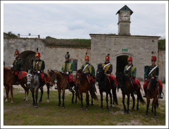 Kiképzés és hadijáték Komáromban (forrás: 2. Honvéd Zászlóalj)