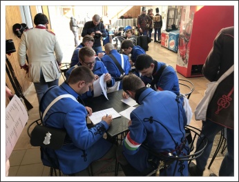 Gyalogság és tüzérség alaki és küllemi minősítő vizsgája, elméleti és fegyverkezelési vizsgája (fotó: Berlinger Dorottya)