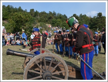 Ismét dörögtek az ágyúk a Mészeg-hegy lábánál (fotó: Berlingerné Kiss Orsolya)