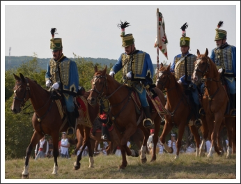 Ismét dörögtek az ágyúk a Mészeg-hegy lábánál (fotó: Berlingerné Kiss Orsolya)