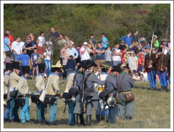 Ismét dörögtek az ágyúk a Mészeg-hegy lábánál (fotó: Berlingerné Kiss Orsolya)
